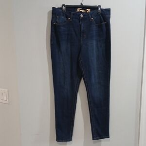 Seven 7 Dark Blue Jeans For Womens, Sz 16, Gentle Used , Excellent Conditions.